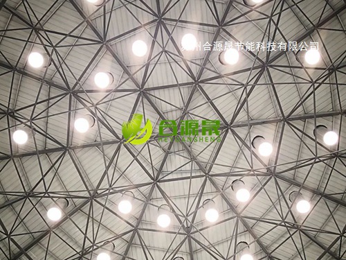 西南空管崇州導(dǎo)航臺(tái)光導(dǎo)管照明使用案例03