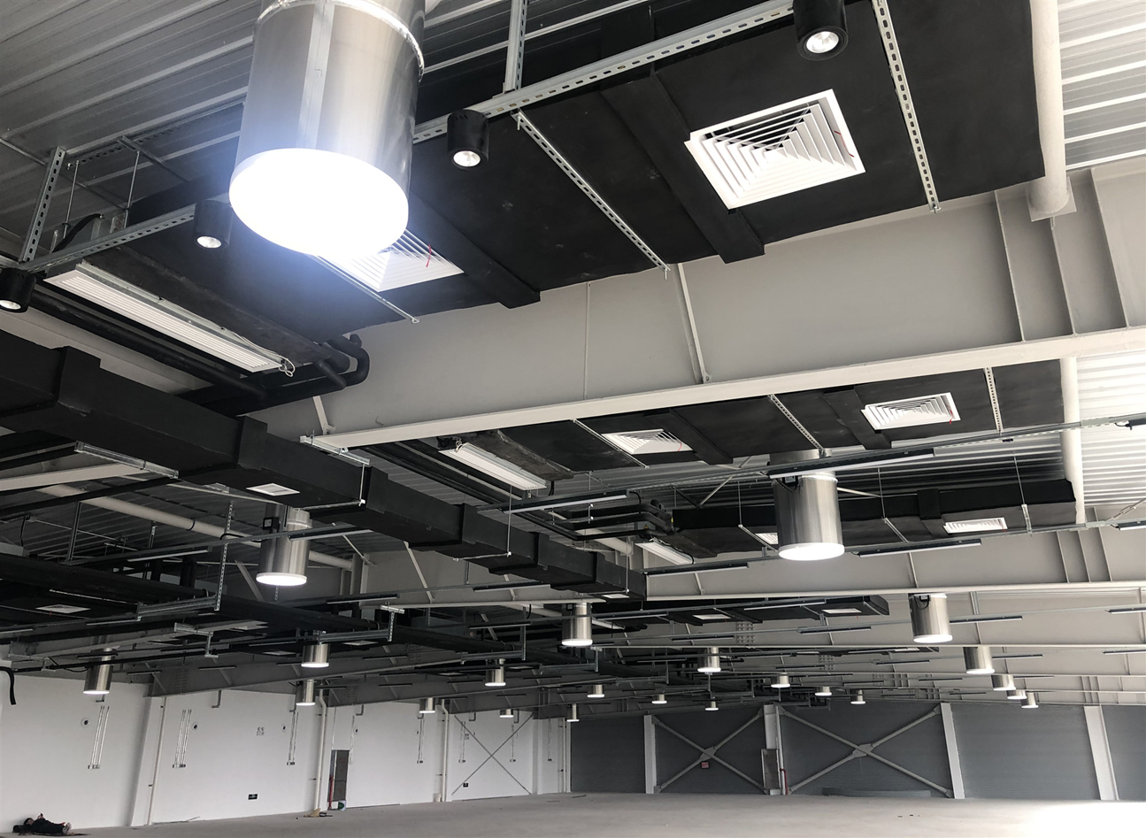 打造更舒適的室內(nèi)環(huán)境，光導(dǎo)管采光系統(tǒng)為你實(shí)現(xiàn)